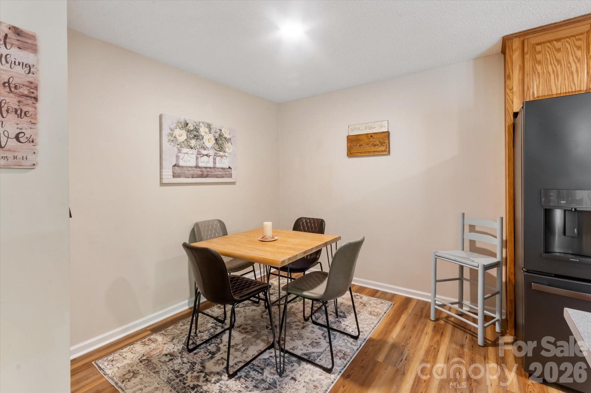 Breakfast nook - Fletcher