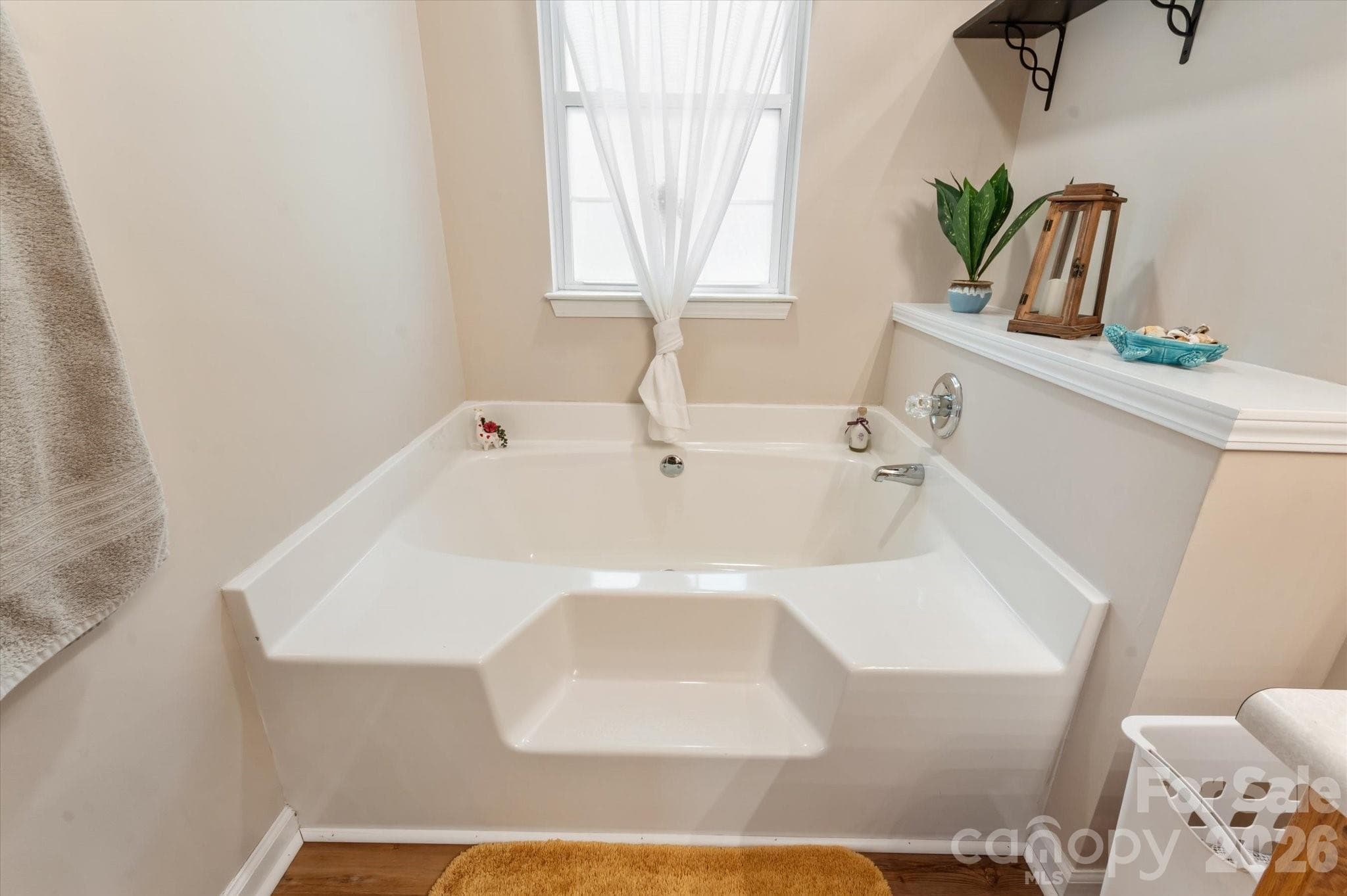 Garden tub - Fletcher