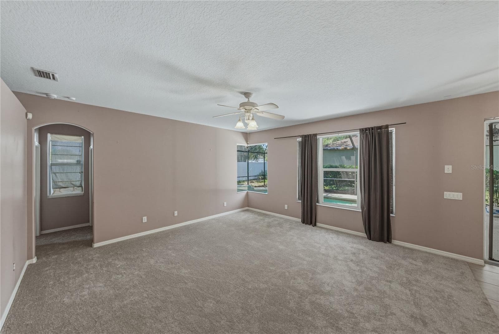 Single Family Residence at 1603 GRAND HERITAGE BLVD, VALRICO, photo 30 of 57