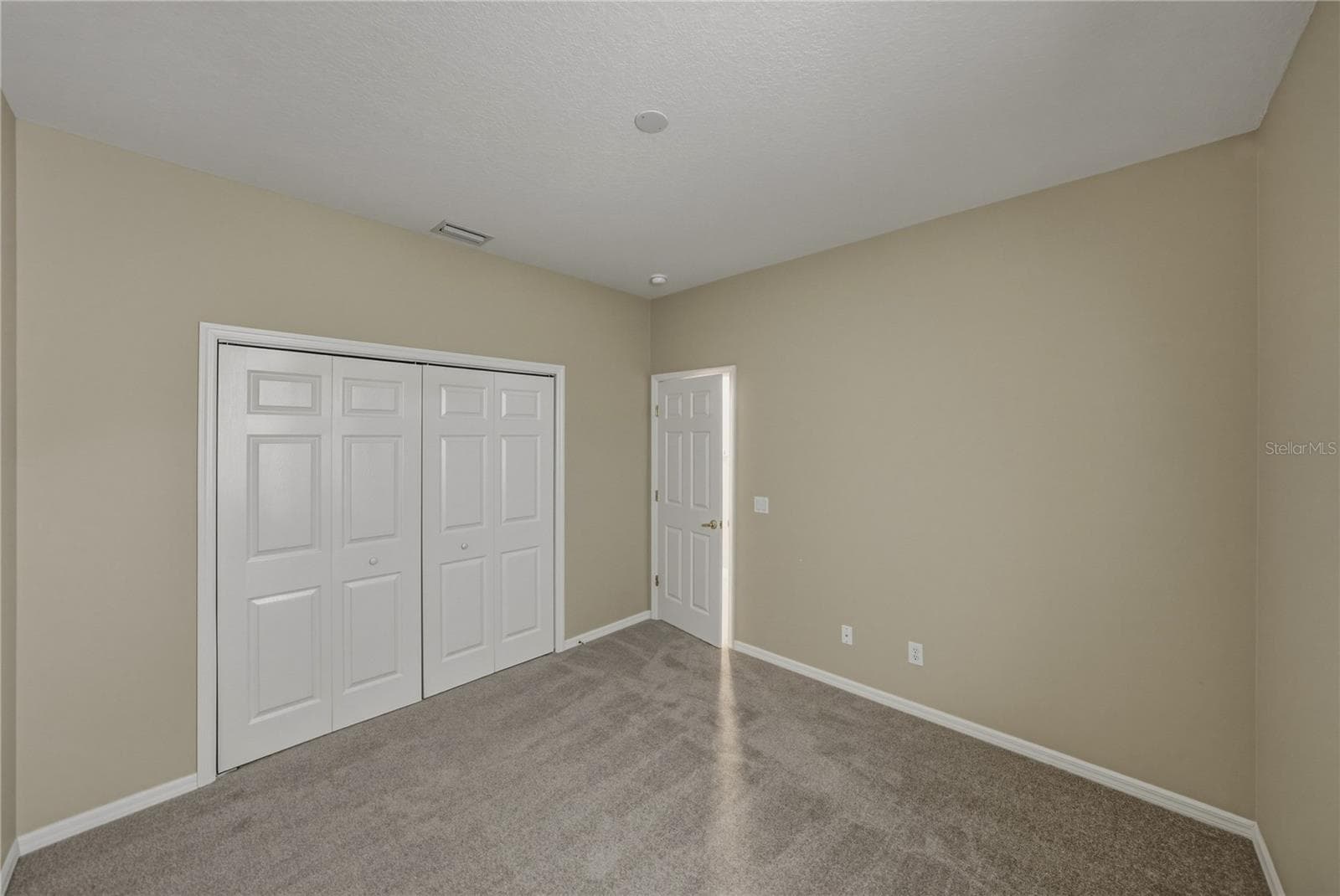 Single Family Residence at 1603 GRAND HERITAGE BLVD, VALRICO, photo 40 of 57