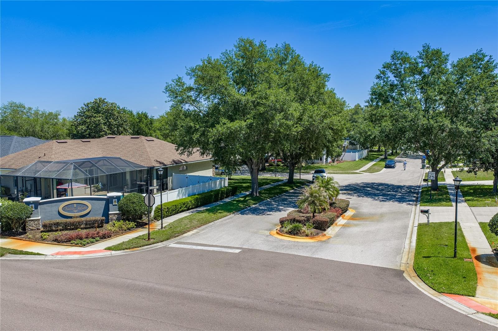 Single Family Residence at 1603 GRAND HERITAGE BLVD, VALRICO, photo 54 of 57