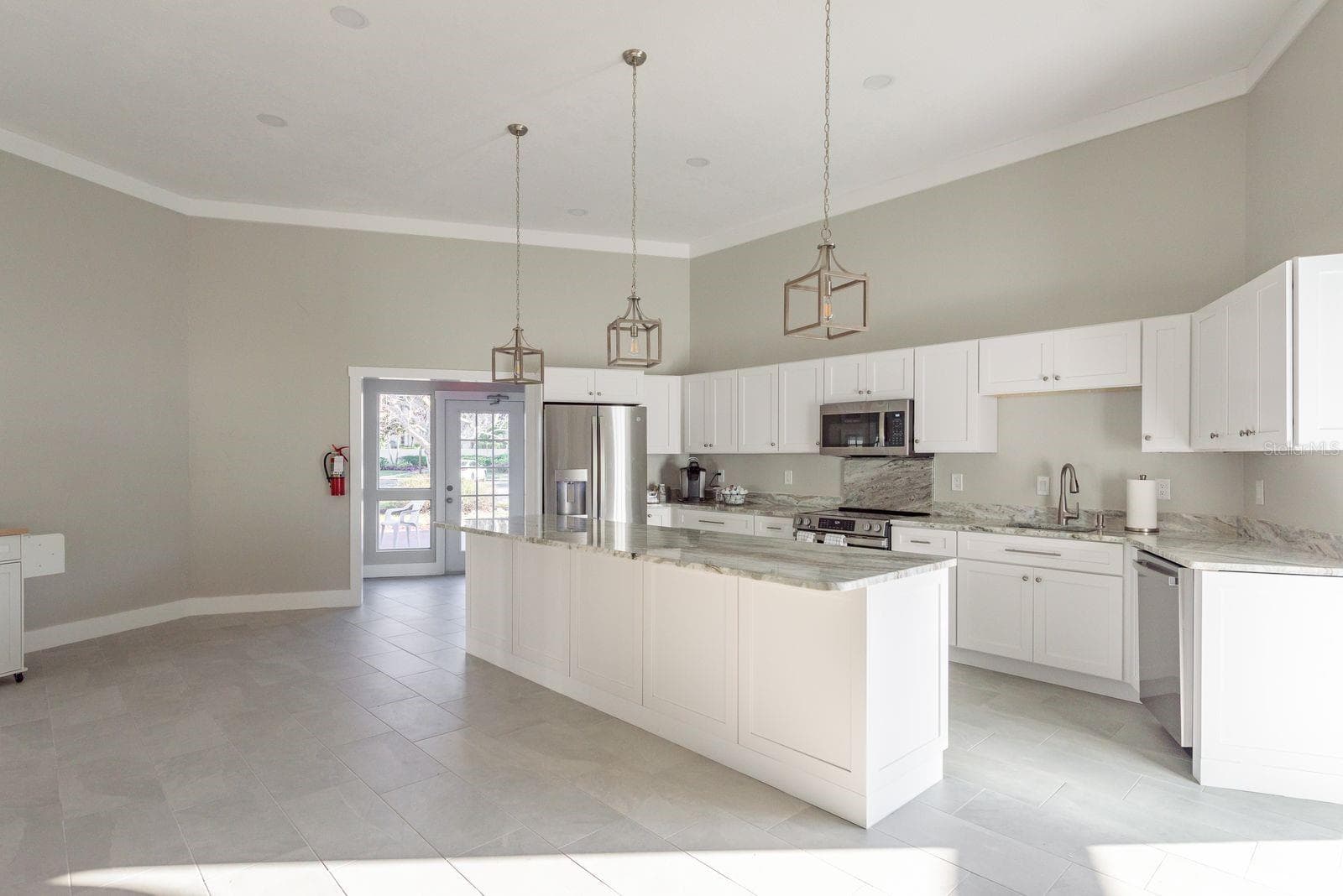 Clubhouse Kitchen with Multi purpose room - 302 MARINER DR #302, TARPON SPRINGS