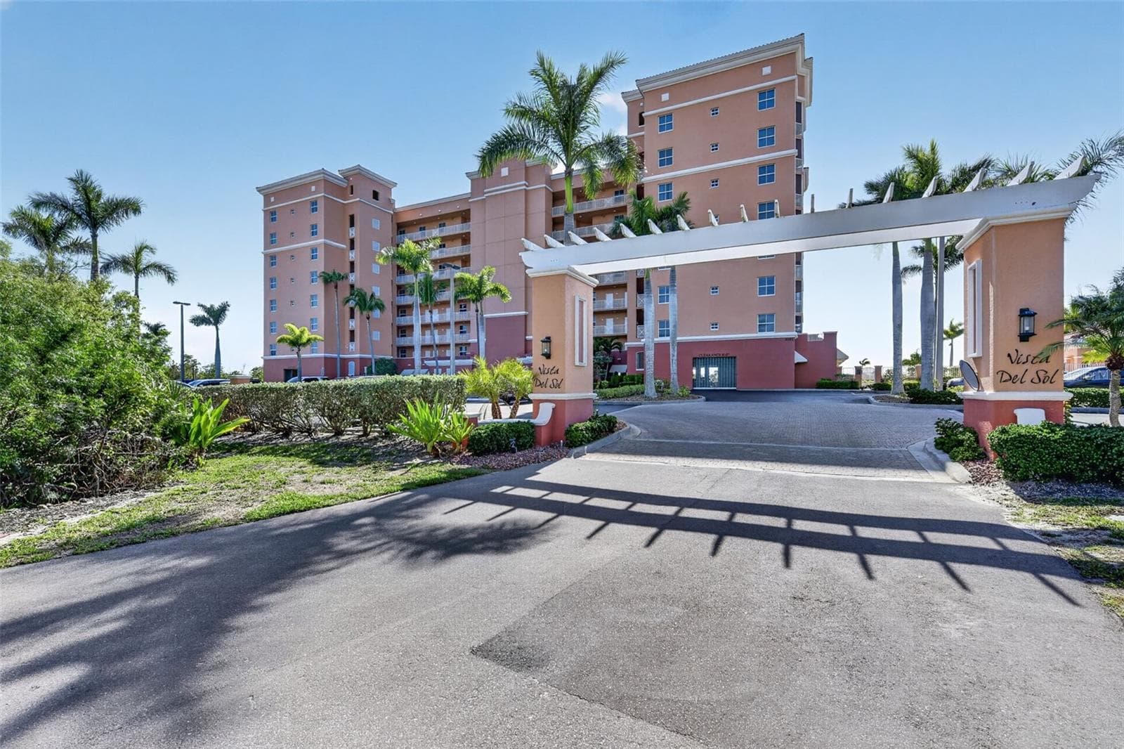 3191 MATECUMBE KEY RD #304