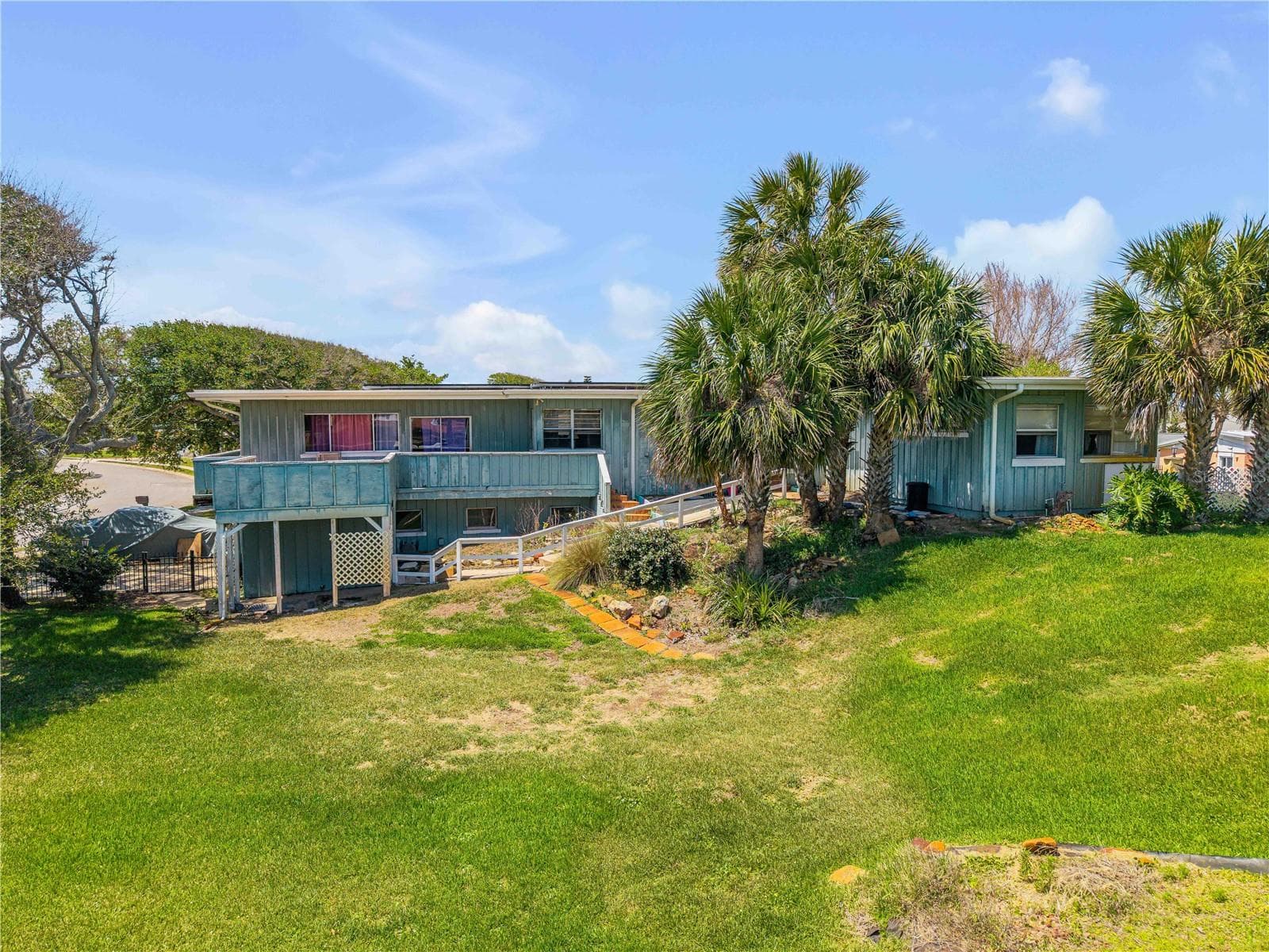 Single Family Residence at 401 DRIFTWOOD AVE, DAYTONA BEACH, photo 14 of 43