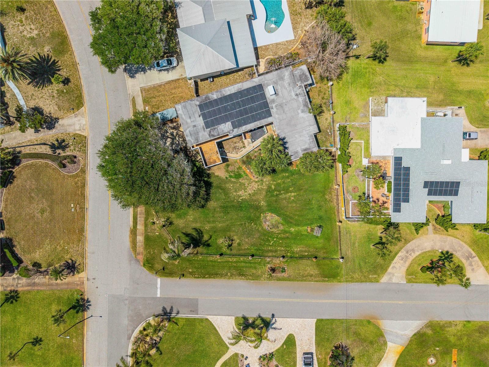 Single Family Residence at 401 DRIFTWOOD AVE, DAYTONA BEACH, photo 18 of 43