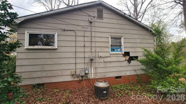 Single Family Residence at 803 Jackson Street, Kings Mountain, photo 10 of 16