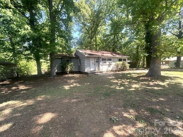 Single Family Residence at 803 Jackson Street, Kings Mountain, photo 13 of 16