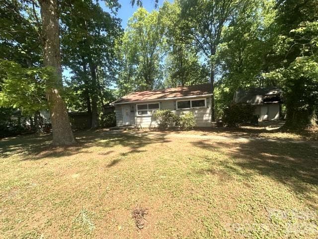 Single Family Residence at 803 Jackson Street, Kings Mountain, photo 15 of 16