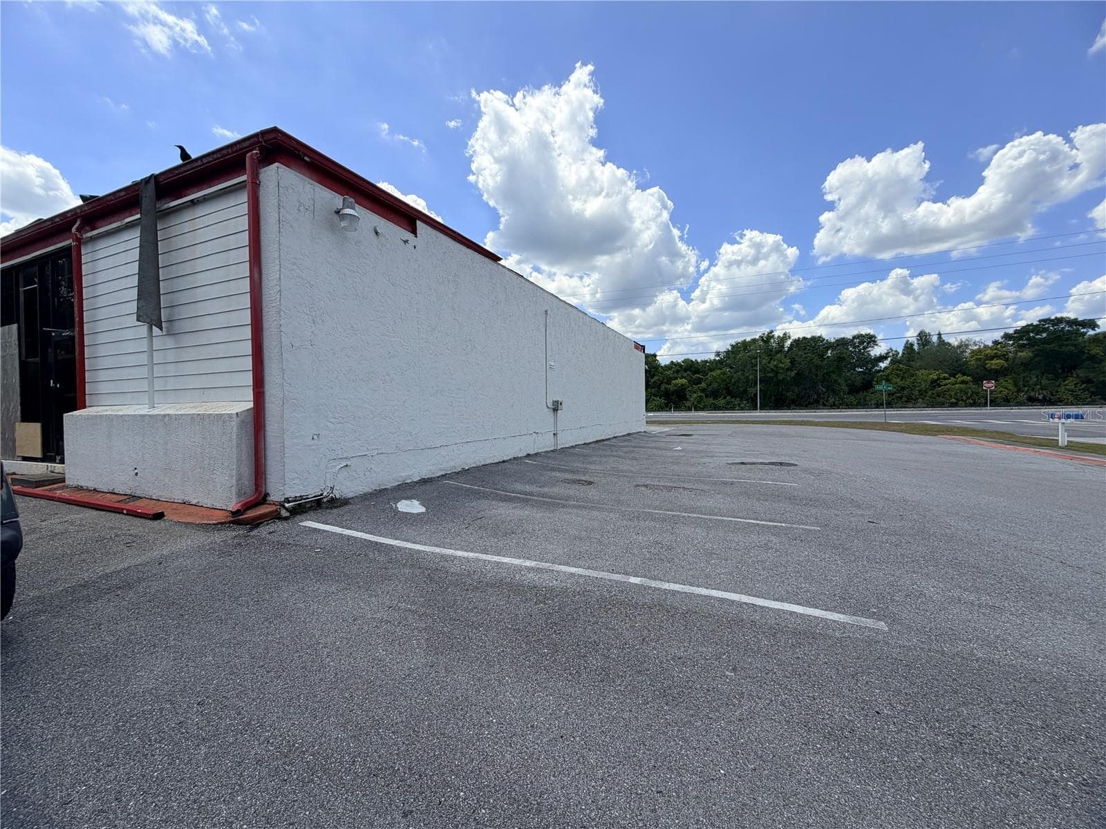 Retail at 18843 N 41 HWY, LUTZ, photo 6 of 13
