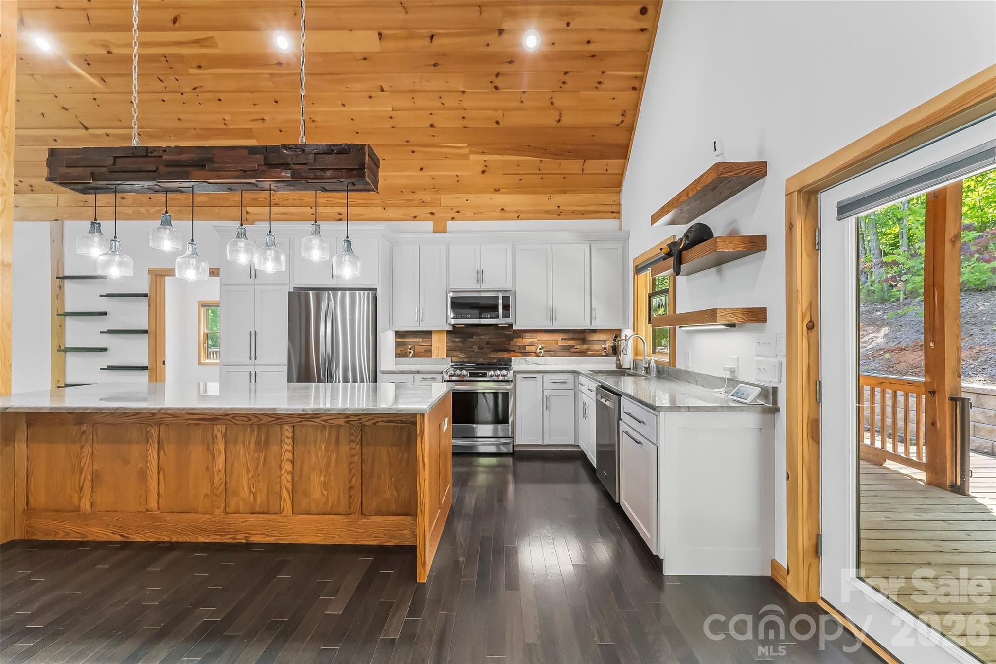 Single Family Residence at 265 Grandview Peaks Drive, Nebo, photo 14 of 48
