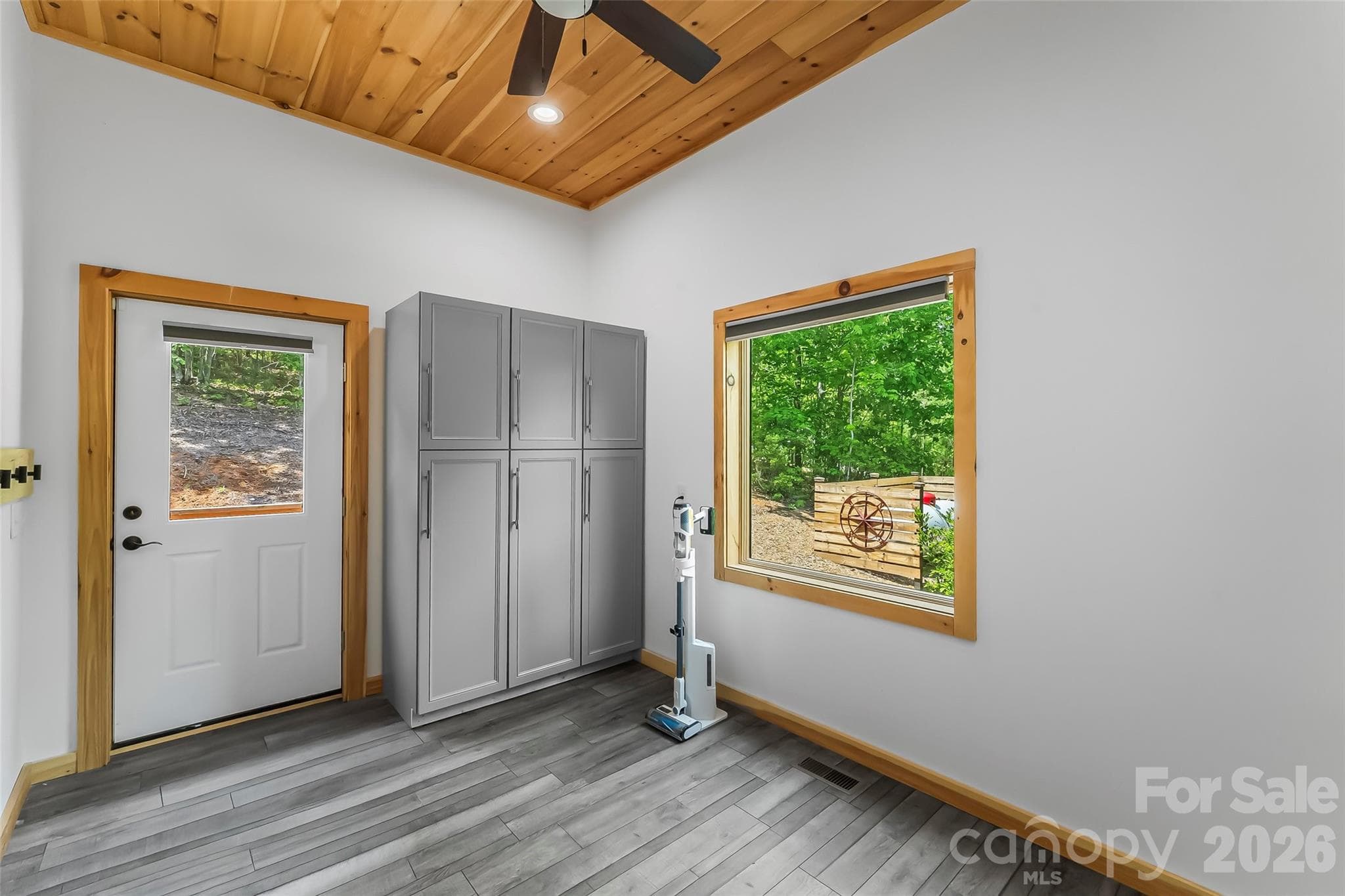 Single Family Residence at 265 Grandview Peaks Drive, Nebo, photo 32 of 48