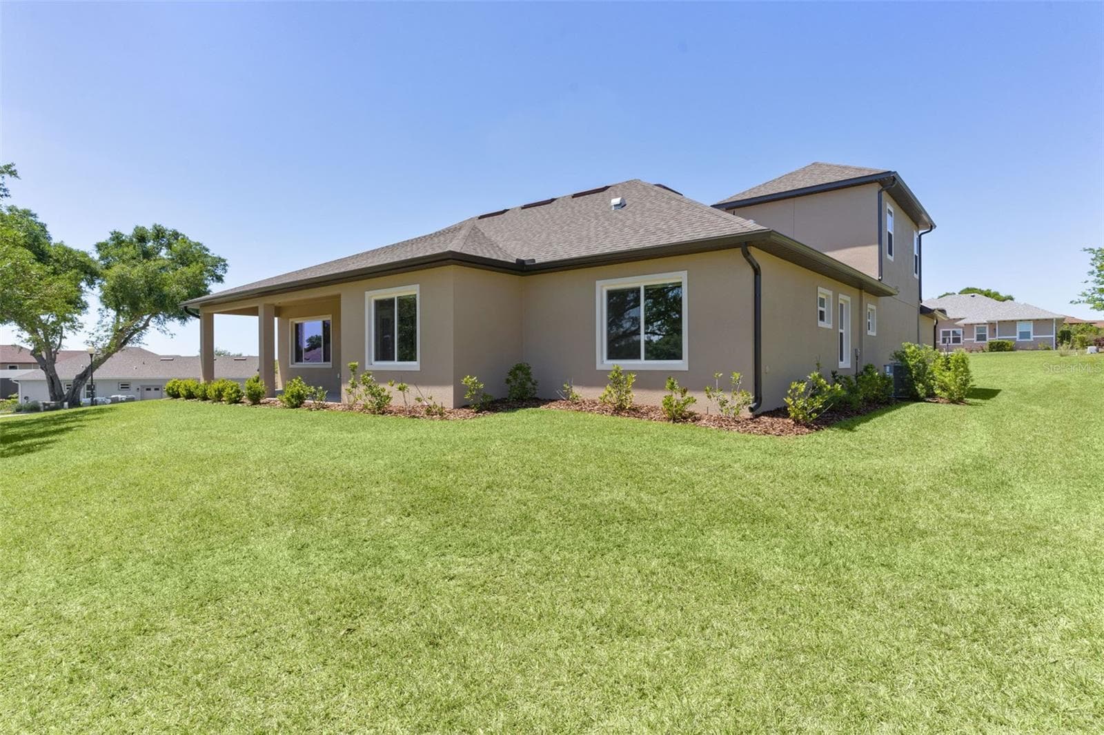Single Family Residence at 39654 GROVE HTS, LADY LAKE, photo 5 of 62