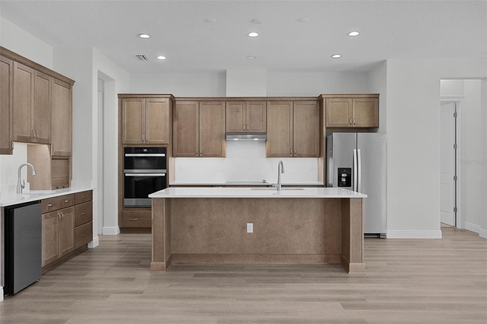 Single Family Residence at 39654 GROVE HTS, LADY LAKE, photo 28 of 62