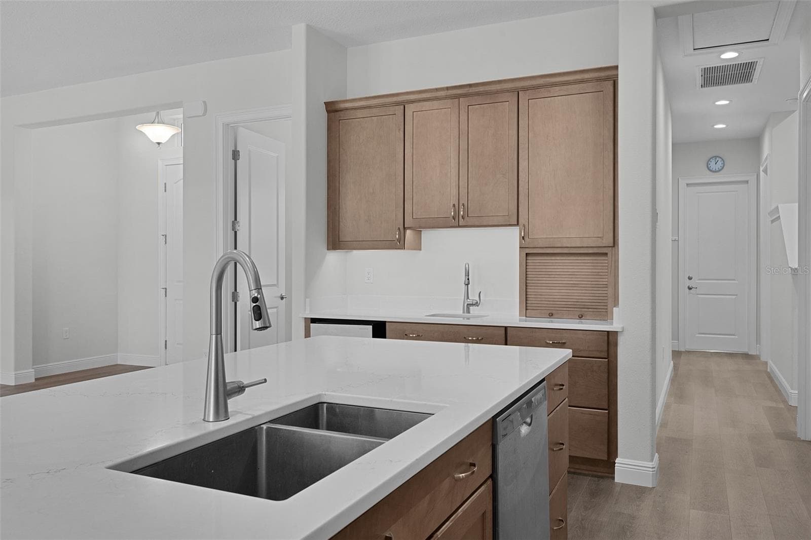 Single Family Residence at 39654 GROVE HTS, LADY LAKE, photo 33 of 62