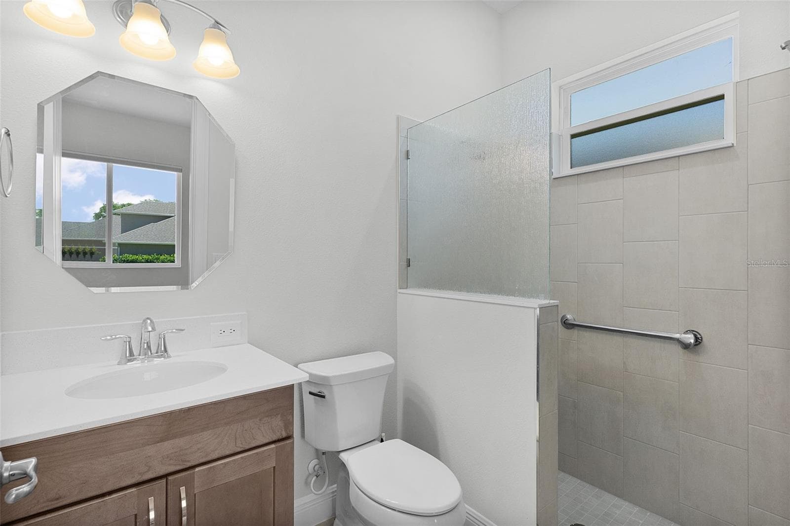 Single Family Residence at 39654 GROVE HTS, LADY LAKE, photo 41 of 62