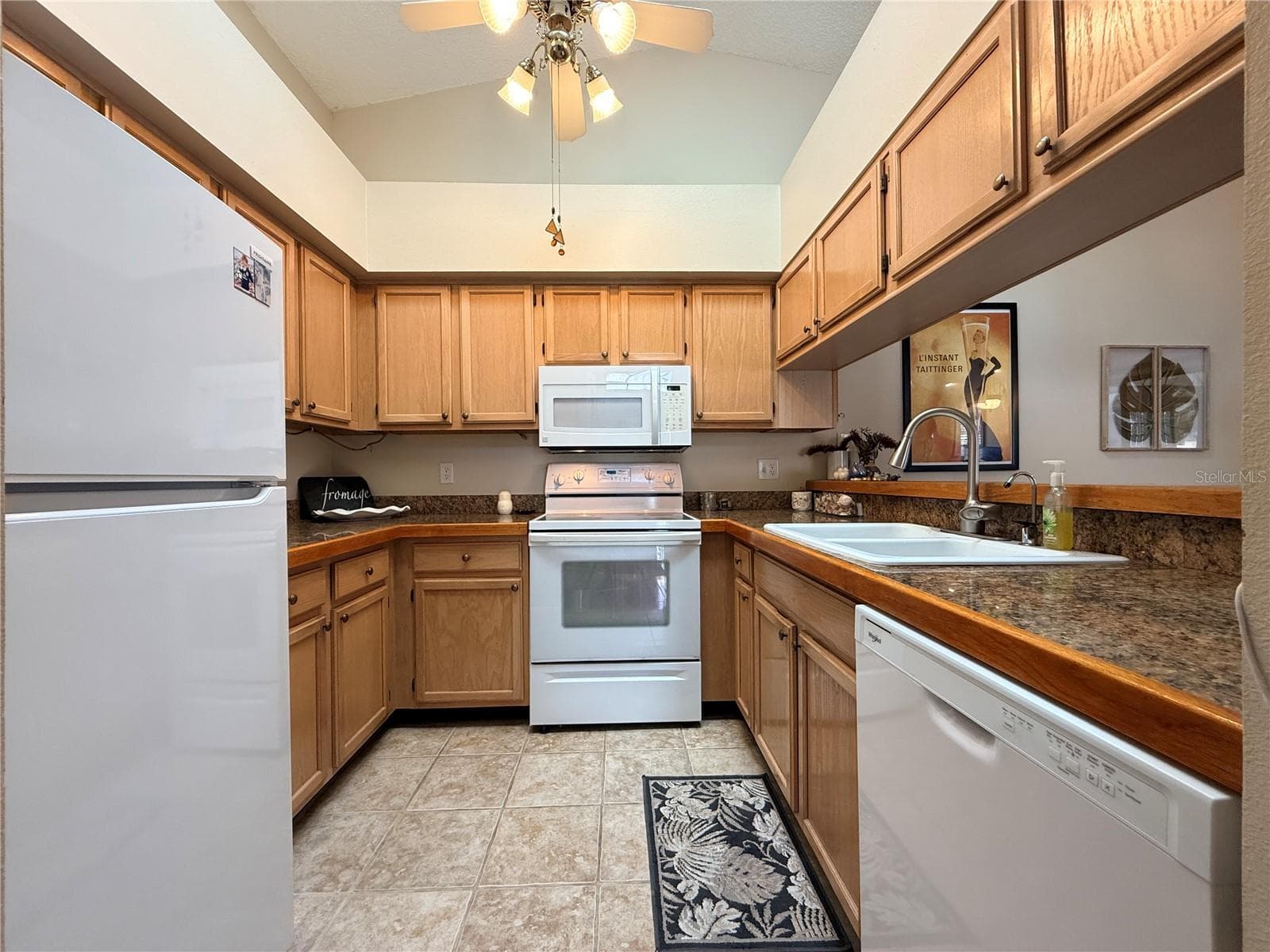 Condominium at 2749 COUNTRYSIDE BLVD #14, CLEARWATER, photo 9 of 44