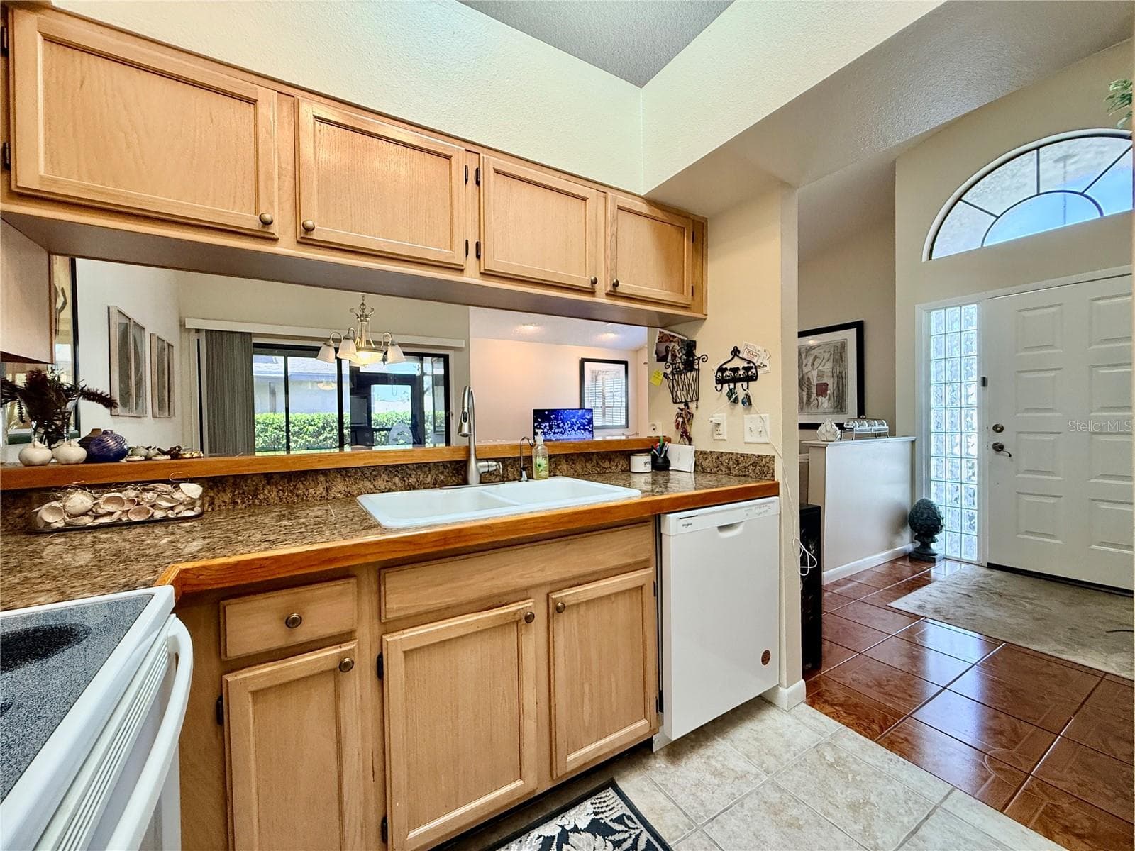 Condominium at 2749 COUNTRYSIDE BLVD #14, CLEARWATER, photo 10 of 44