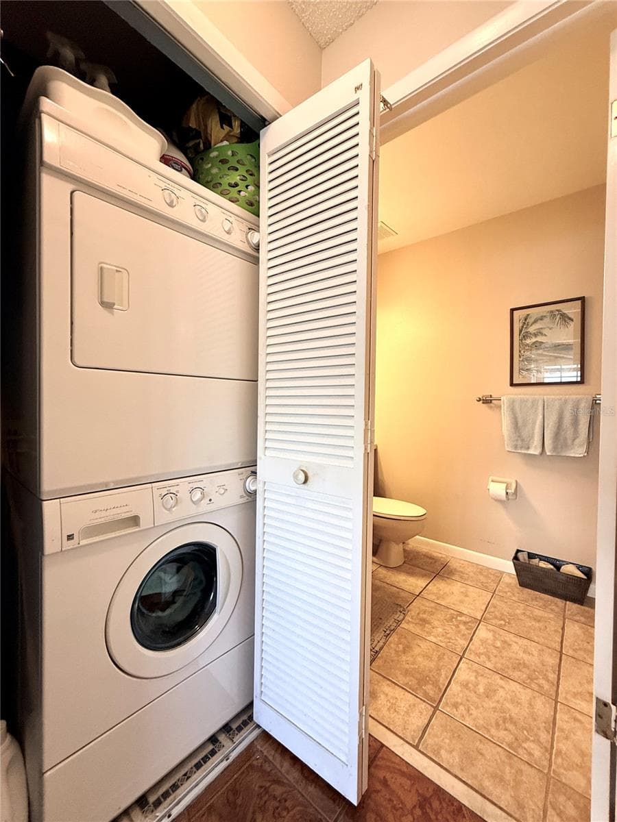 Condominium at 2749 COUNTRYSIDE BLVD #14, CLEARWATER, photo 17 of 44