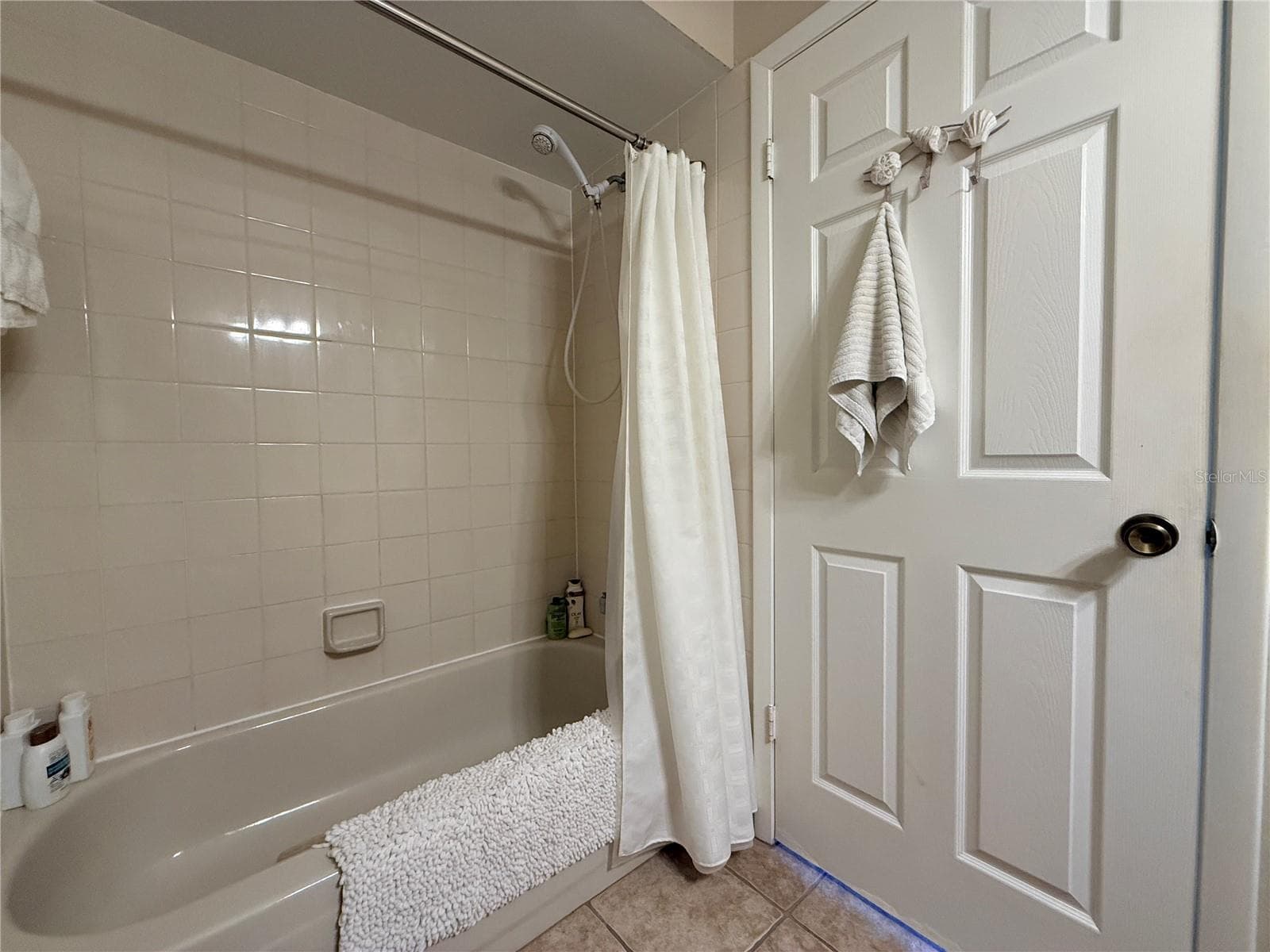 Condominium at 2749 COUNTRYSIDE BLVD #14, CLEARWATER, photo 21 of 44