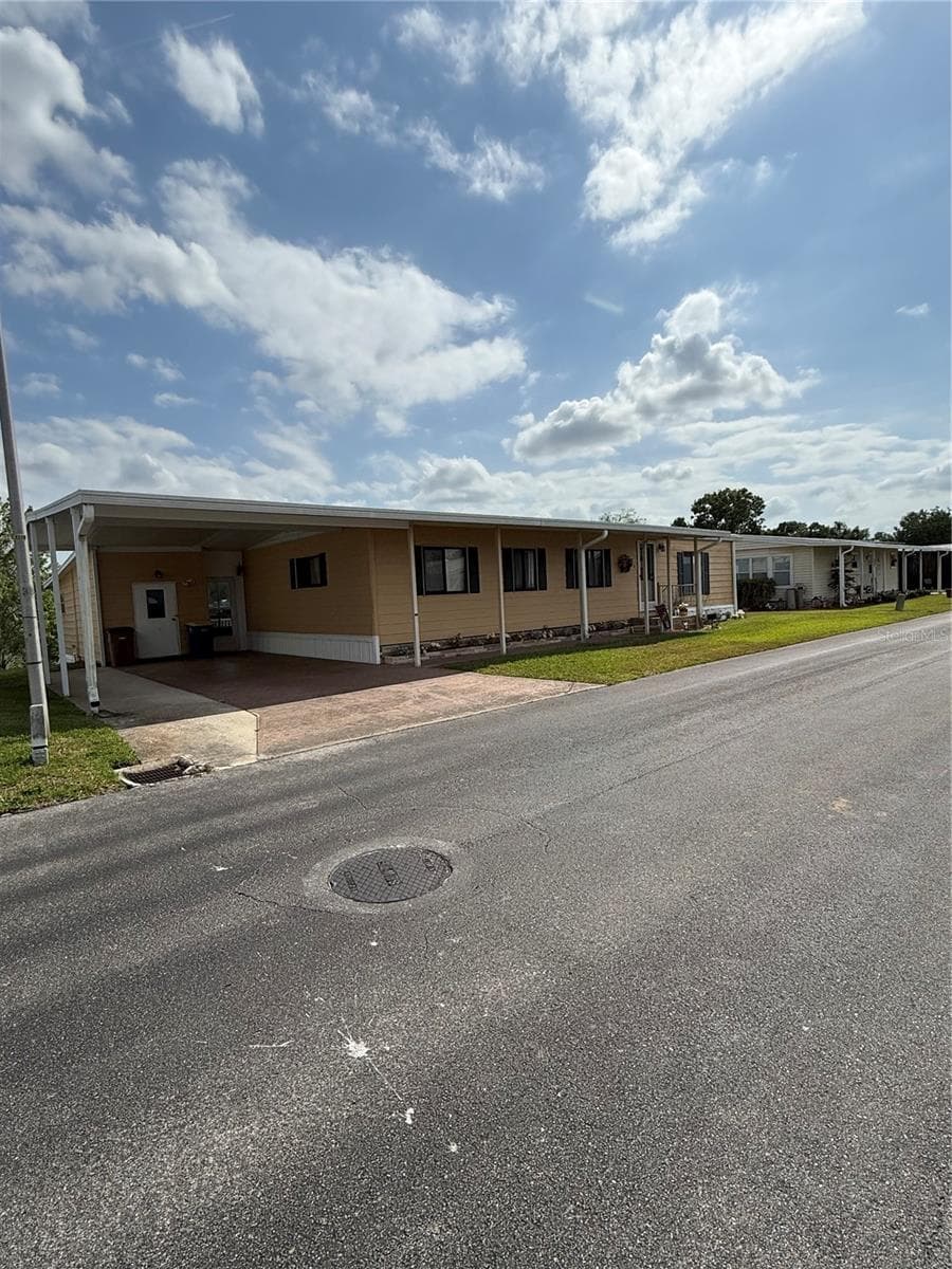 Manufactured Home at 2055 S FLORAL AVE #175, BARTOW, photo 3 of 26