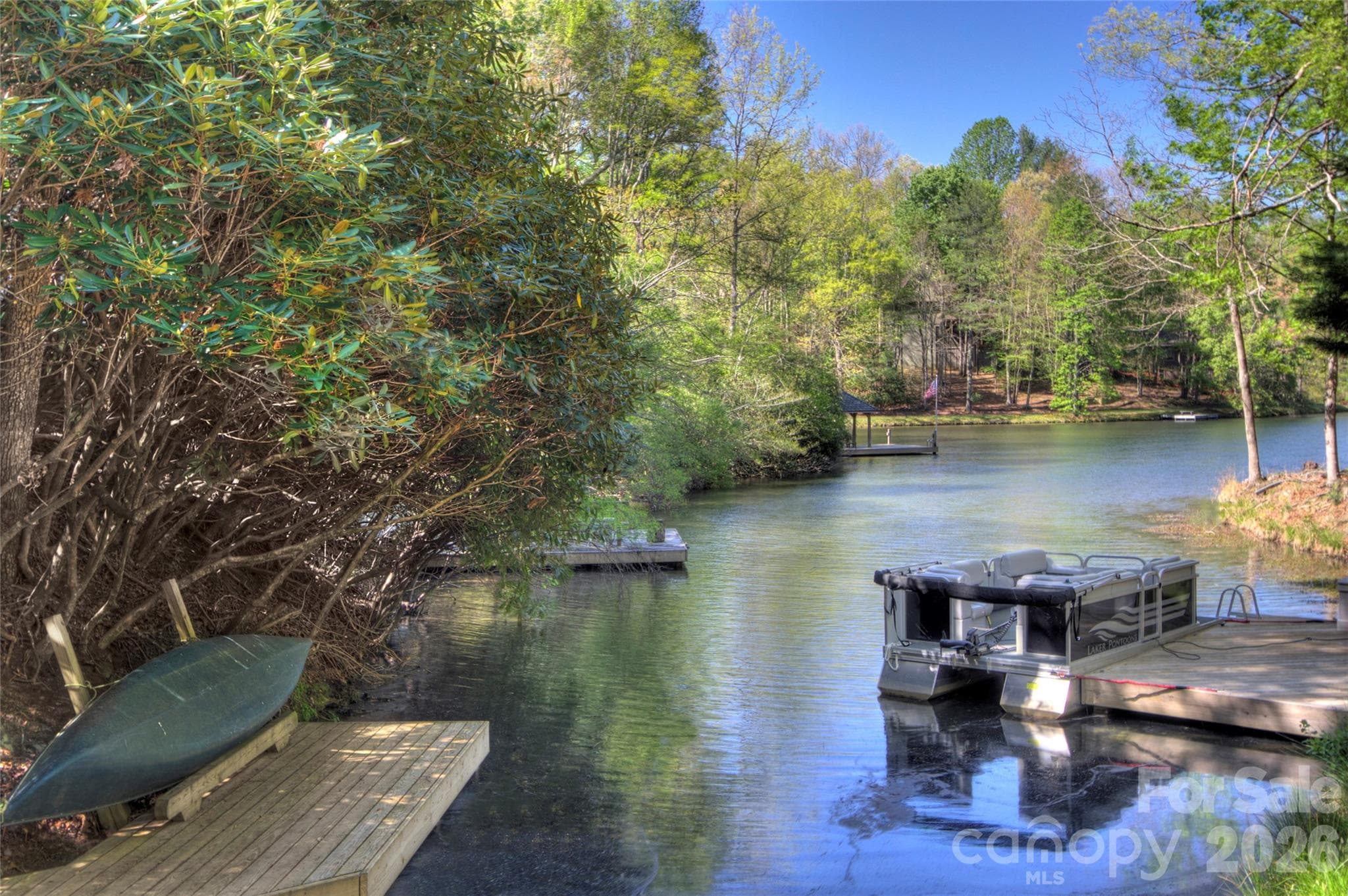 Lakefront retreat - 960 Middle Connestee Trail, Brevard