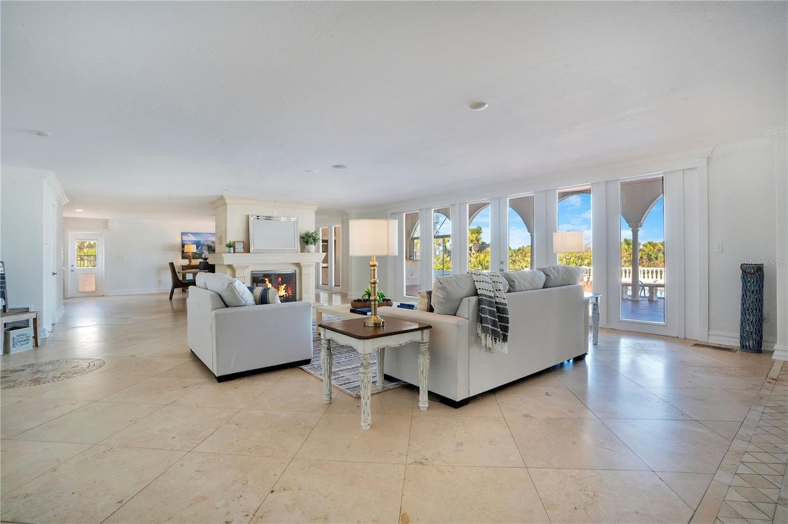 Living room 2 - 2117 OCEAN DR, NEW SMYRNA BEACH