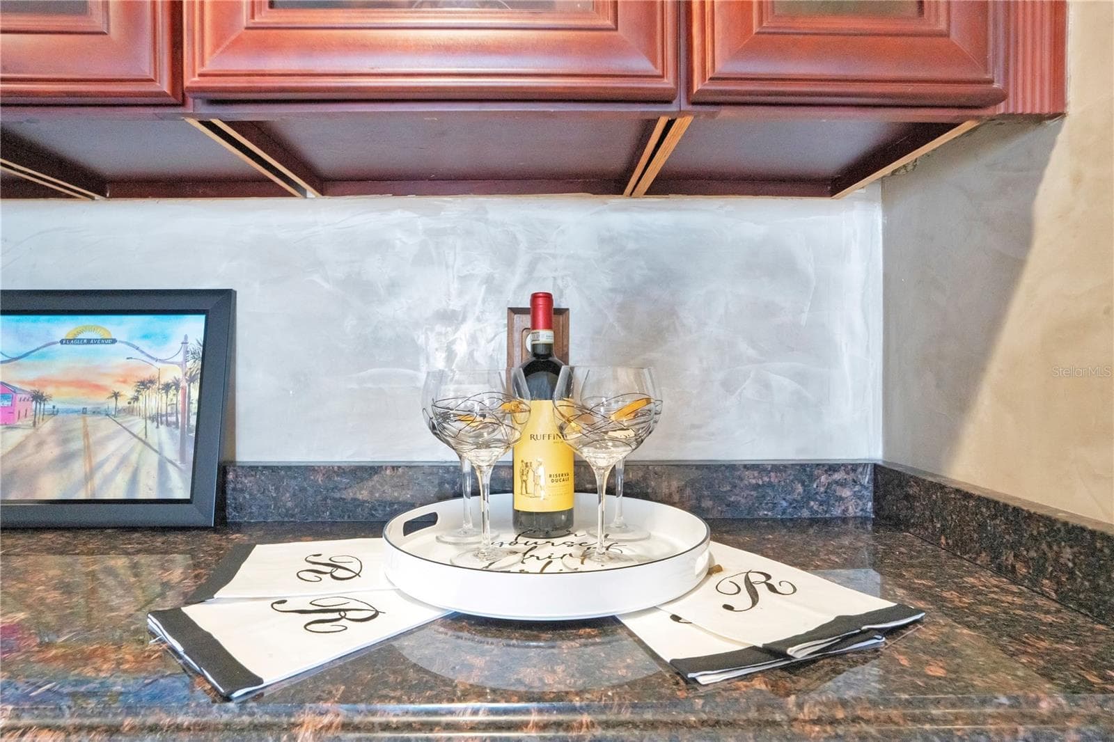 Wet Bar - 2117 OCEAN DR, NEW SMYRNA BEACH