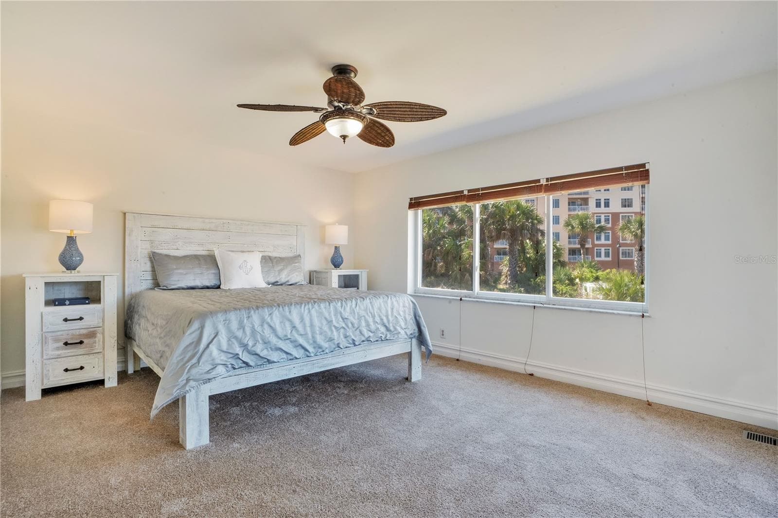 First Floor Bedroom - 2117 OCEAN DR, NEW SMYRNA BEACH