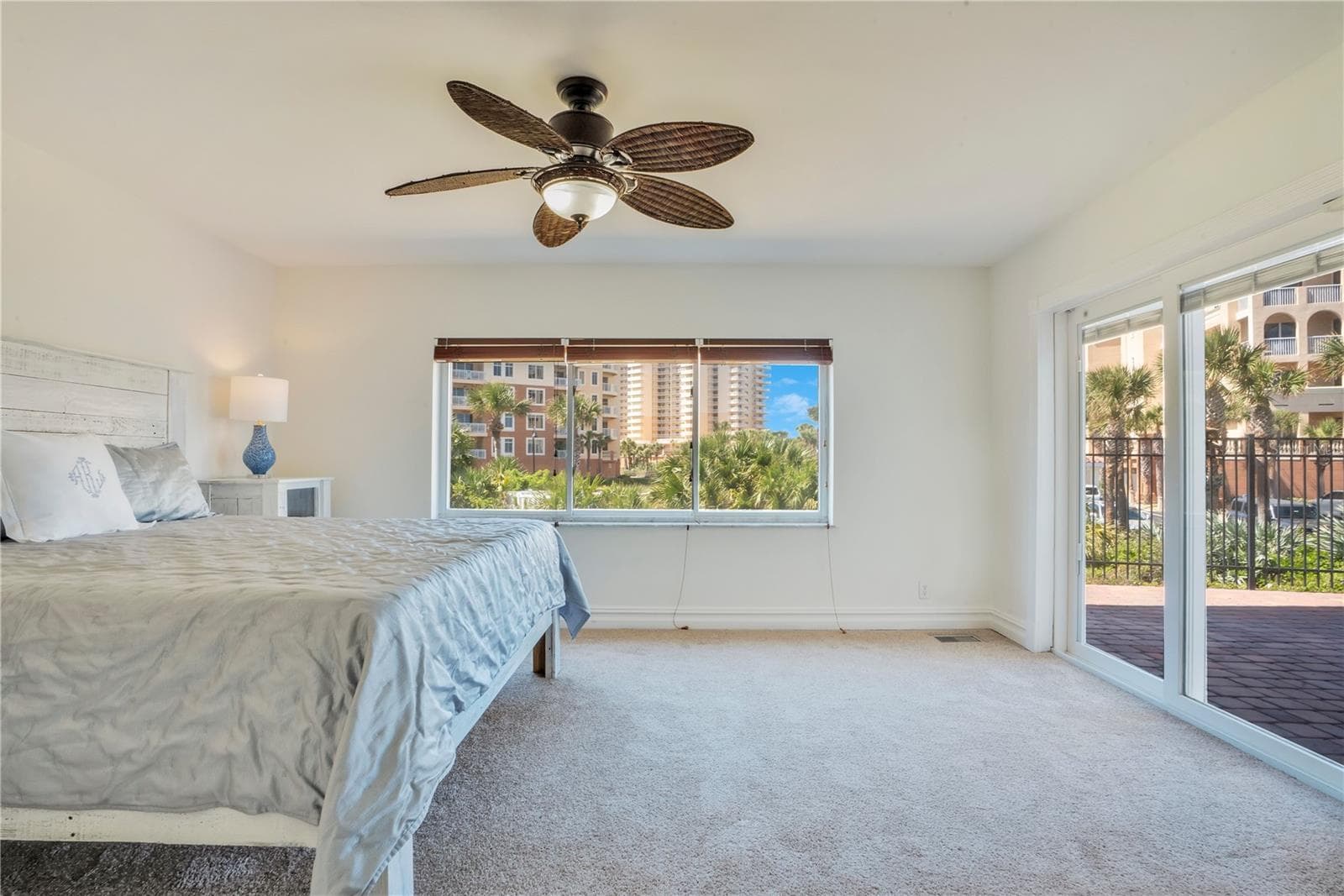First Floor Bedroom - 2117 OCEAN DR, NEW SMYRNA BEACH