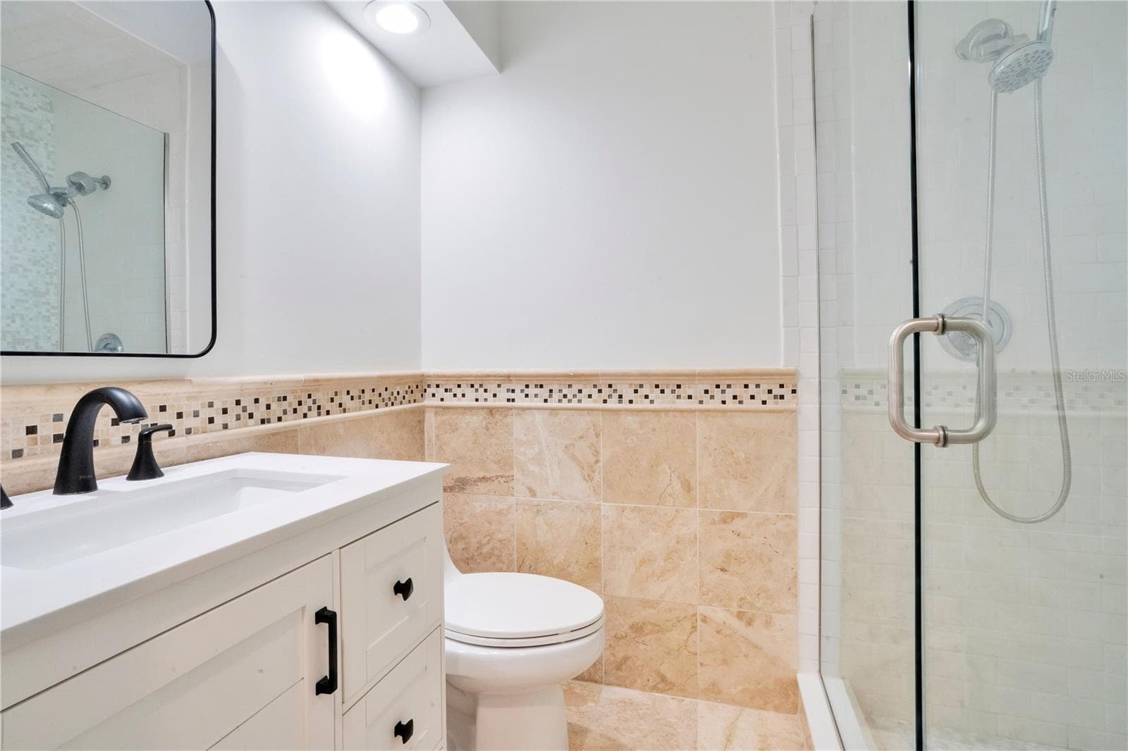 Bedroom 2 Ensuite - 2117 OCEAN DR, NEW SMYRNA BEACH