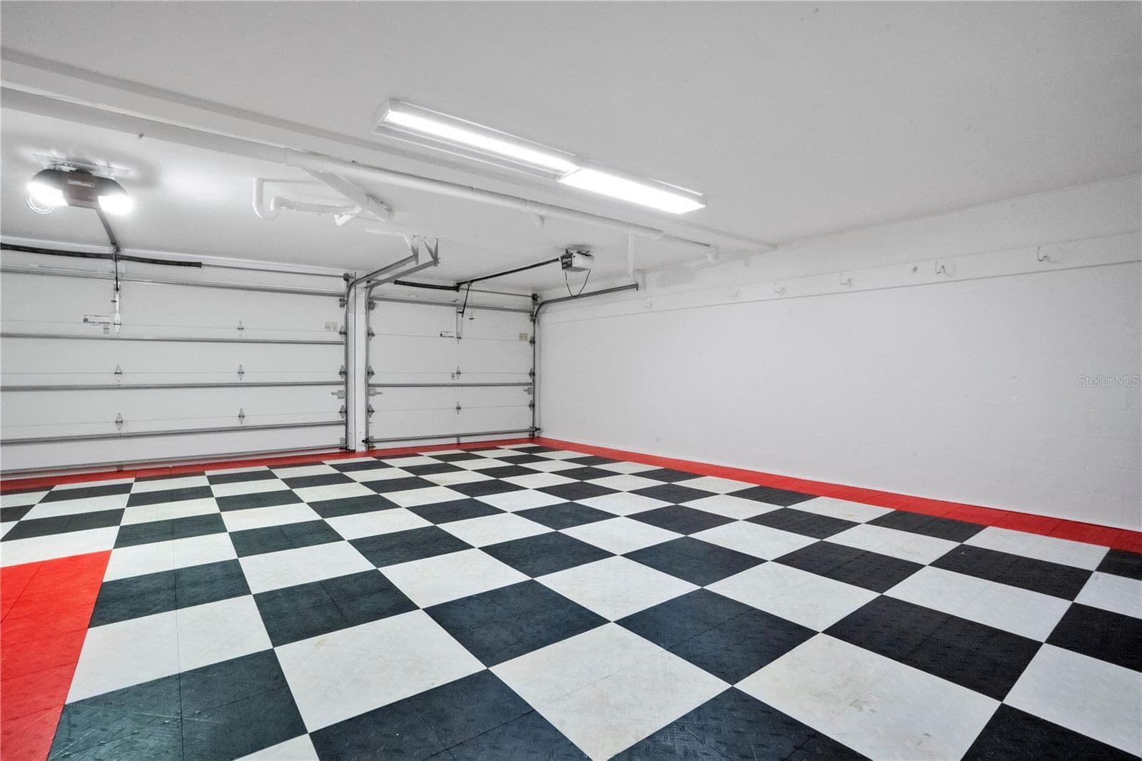 Garage 3 - 2117 OCEAN DR, NEW SMYRNA BEACH