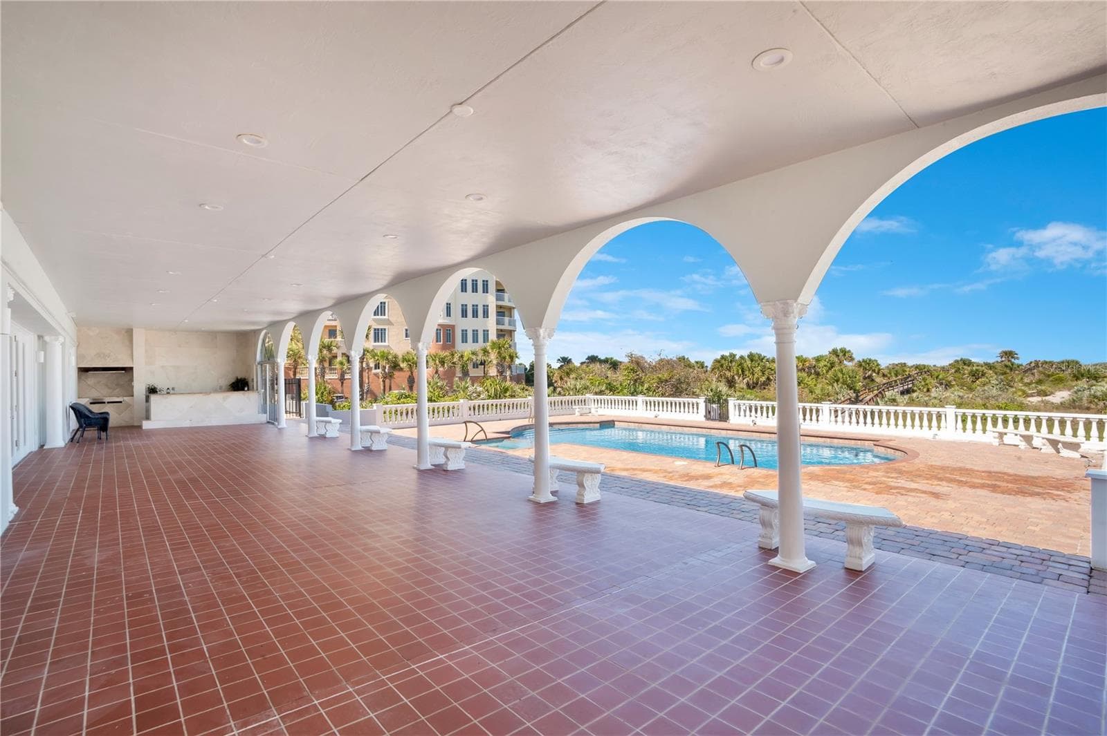 Cover Veranda 2 - 2117 OCEAN DR, NEW SMYRNA BEACH