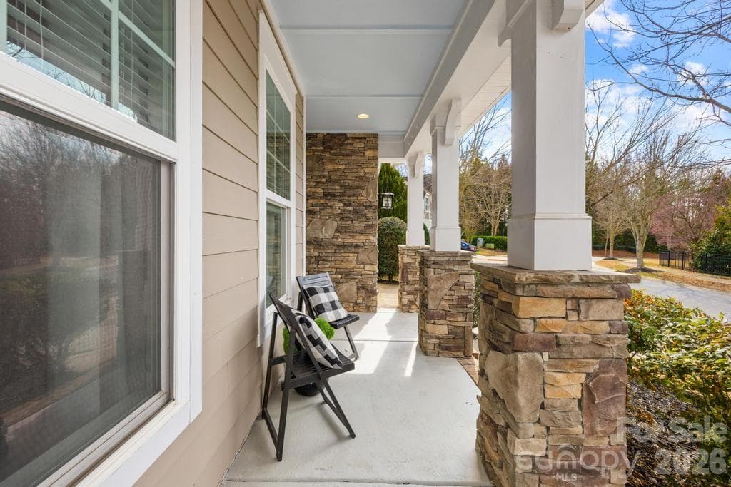 Single Family Residence at 1007 Hamil Ridge Drive, Waxhaw, photo 13 of 48