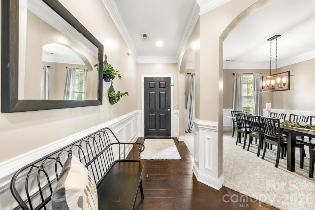 Single Family Residence at 1007 Hamil Ridge Drive, Waxhaw, photo 14 of 48