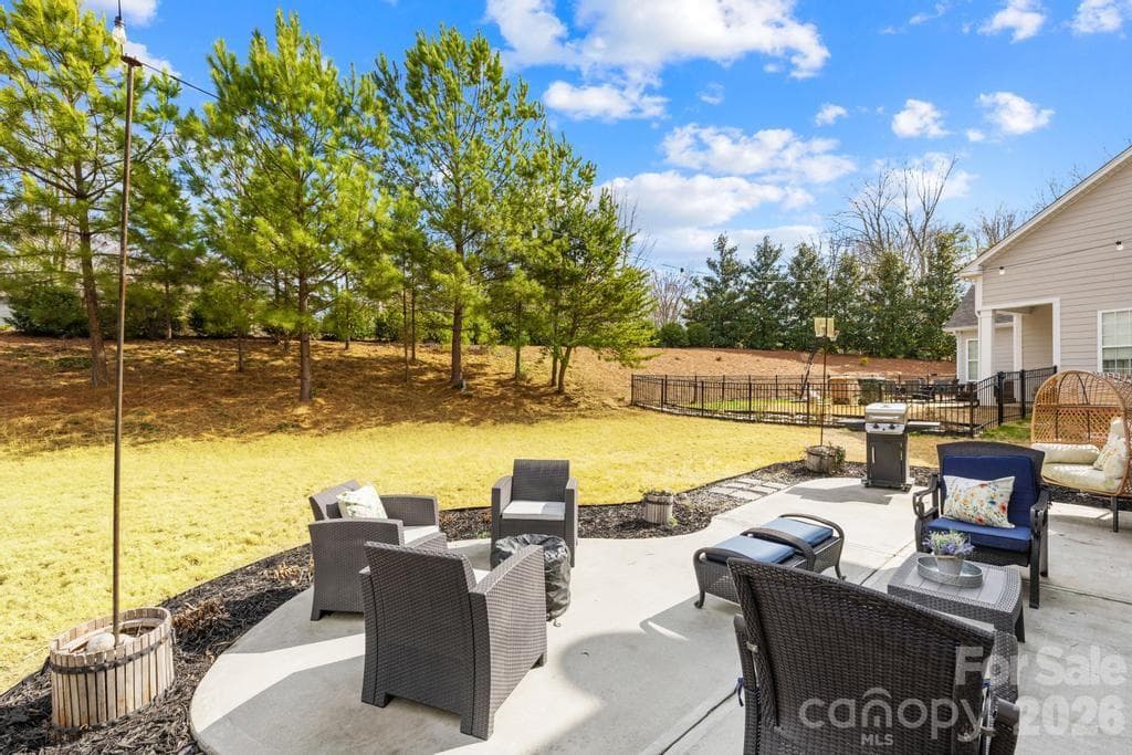 Single Family Residence at 1007 Hamil Ridge Drive, Waxhaw, photo 34 of 48