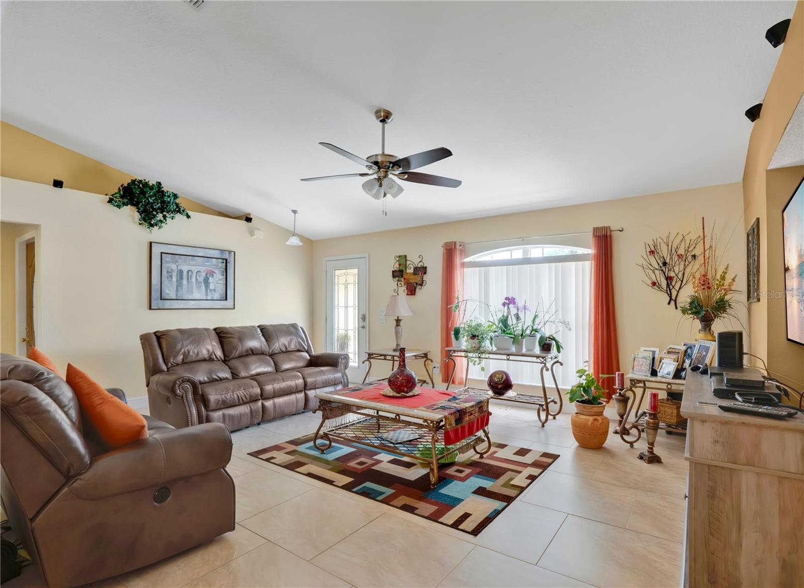 Single Family Residence at 18 ANGELES RD, DEBARY, photo 8 of 24