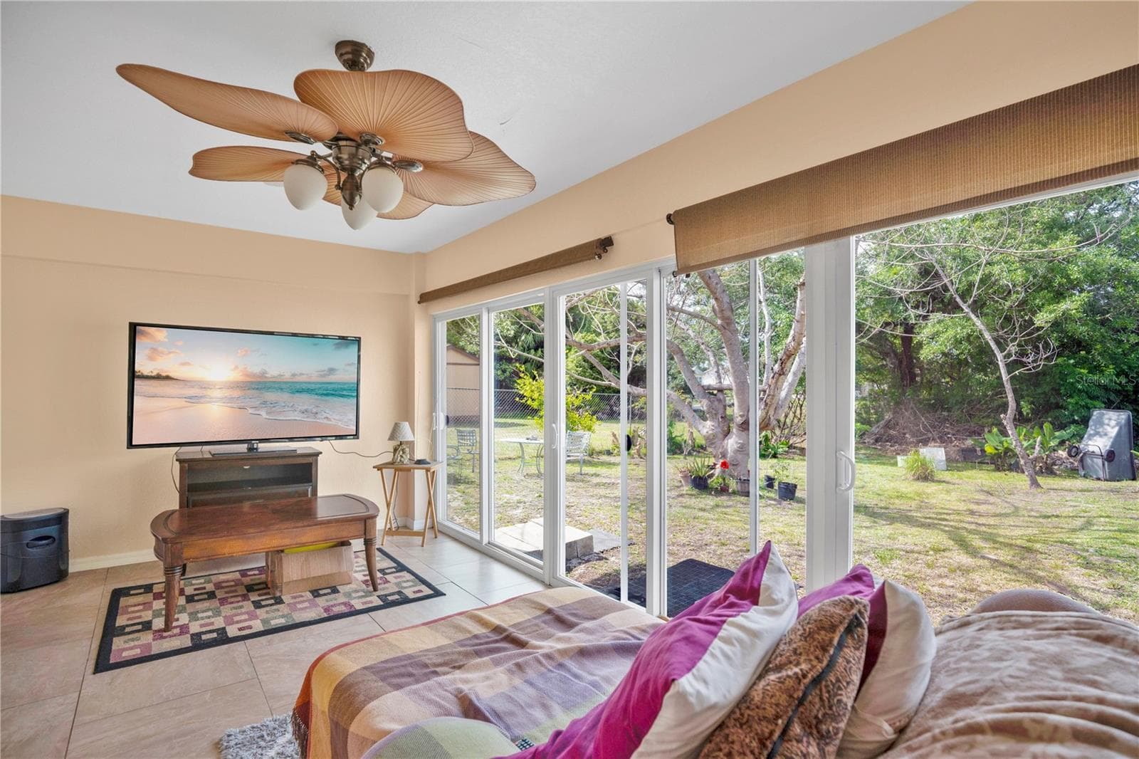 Single Family Residence at 18 ANGELES RD, DEBARY, photo 17 of 24