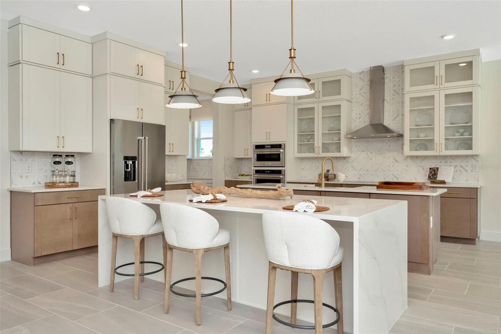 Single Family Residence at 12714 IVORY TUSK LN, SPRING HILL, photo 13 of 44