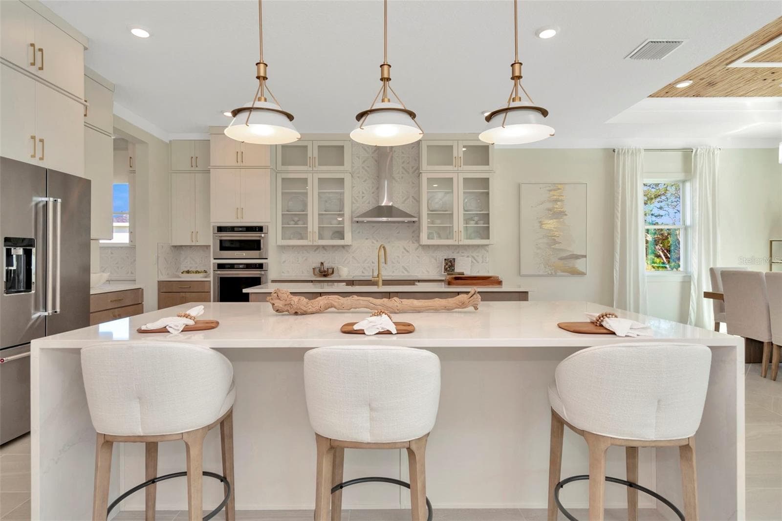 Single Family Residence at 12714 IVORY TUSK LN, SPRING HILL, photo 14 of 44