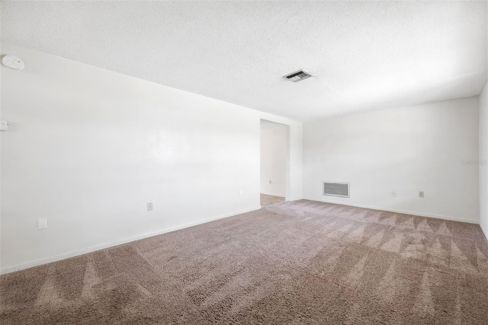 Single Family Residence at 8739 LIDO LN, PORT RICHEY, photo 4 of 29