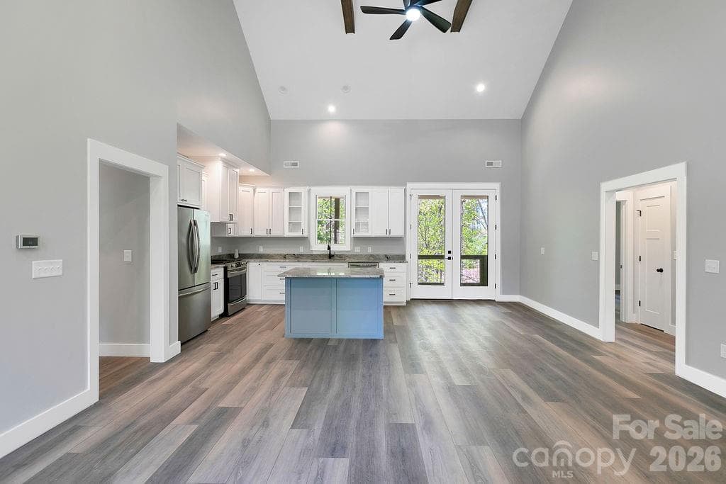 Great Room - 404 High Ridge Drive, Mills River