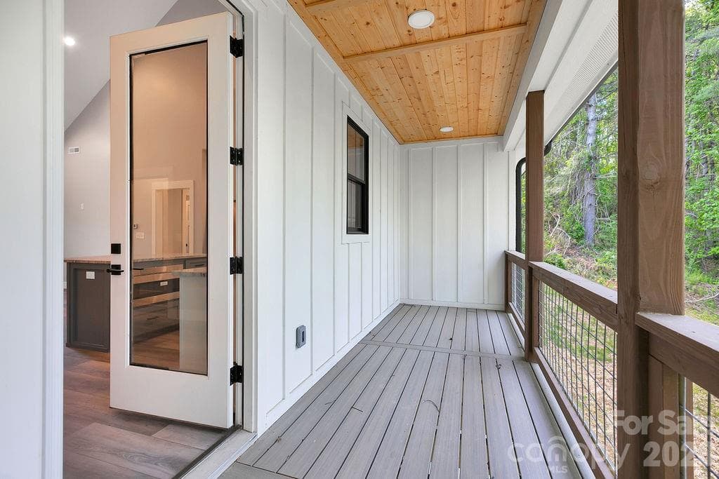Ample Seating - 404 High Ridge Drive, Mills River