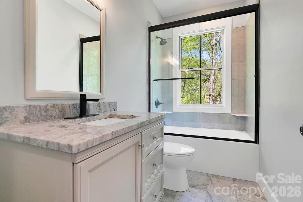Guest Bath - 404 High Ridge Drive, Mills River