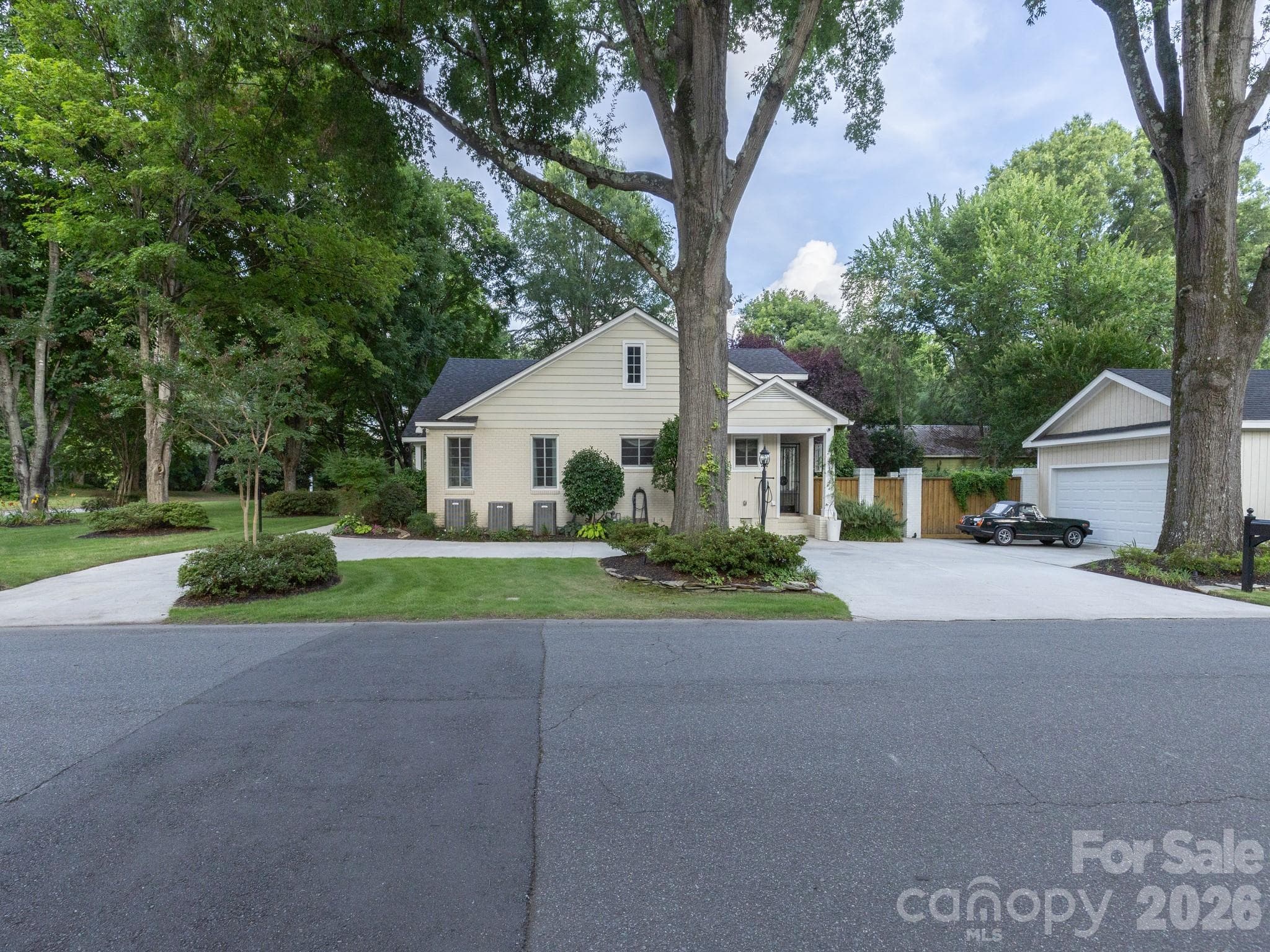 Single Family Residence at Monroe, photo 19 of 48
