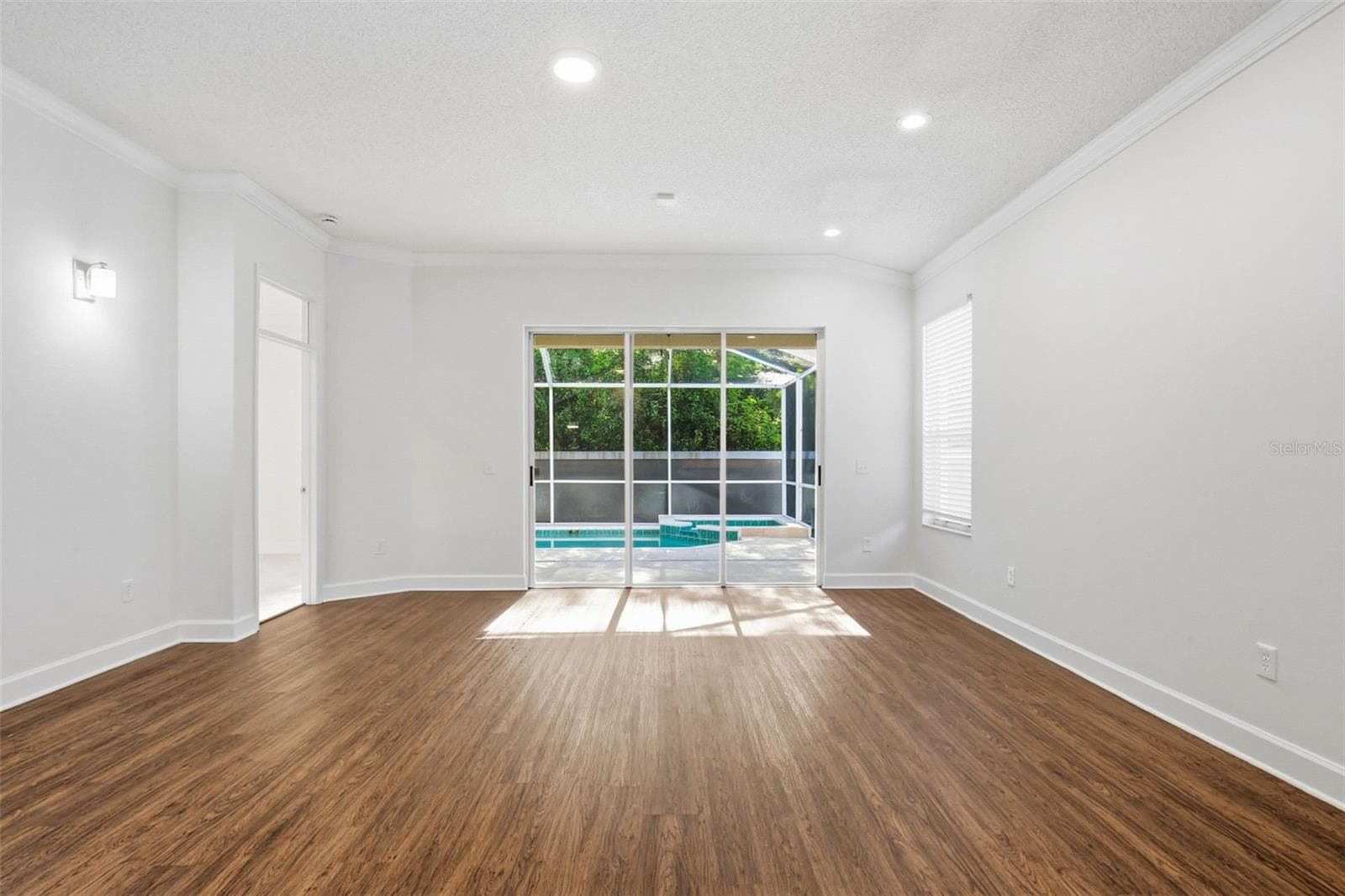 Single Family Residence at 19409 MELODY FAIR PL, LUTZ, photo 14 of 40