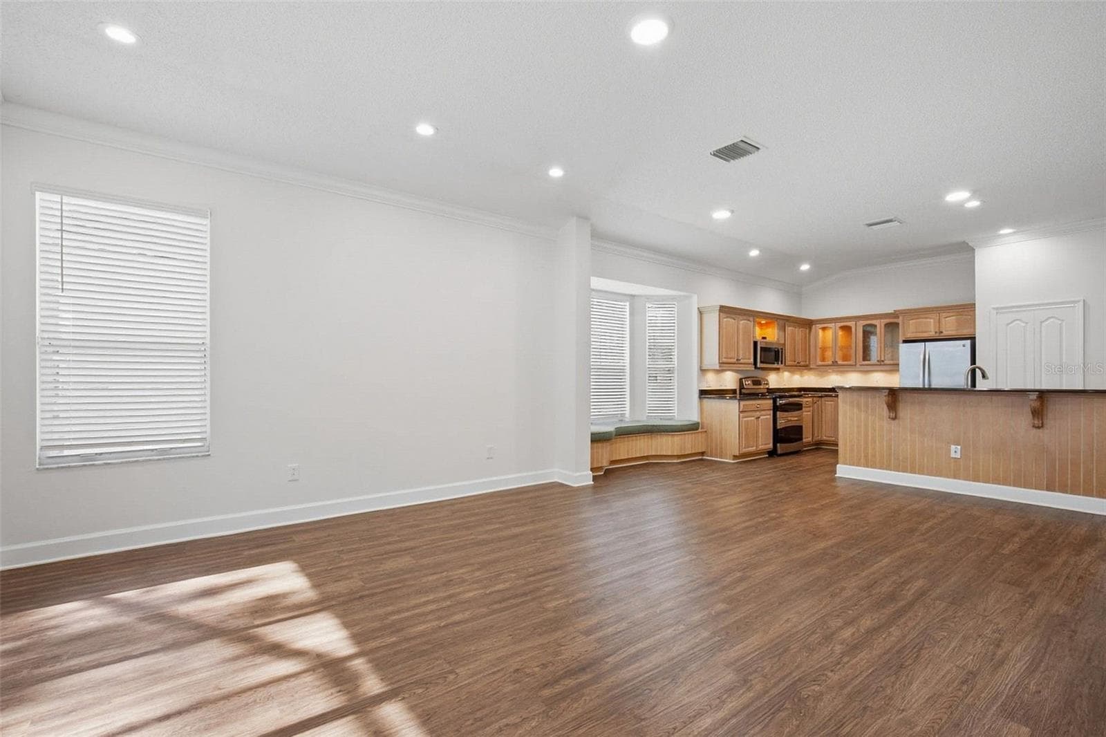 Single Family Residence at 19409 MELODY FAIR PL, LUTZ, photo 16 of 40