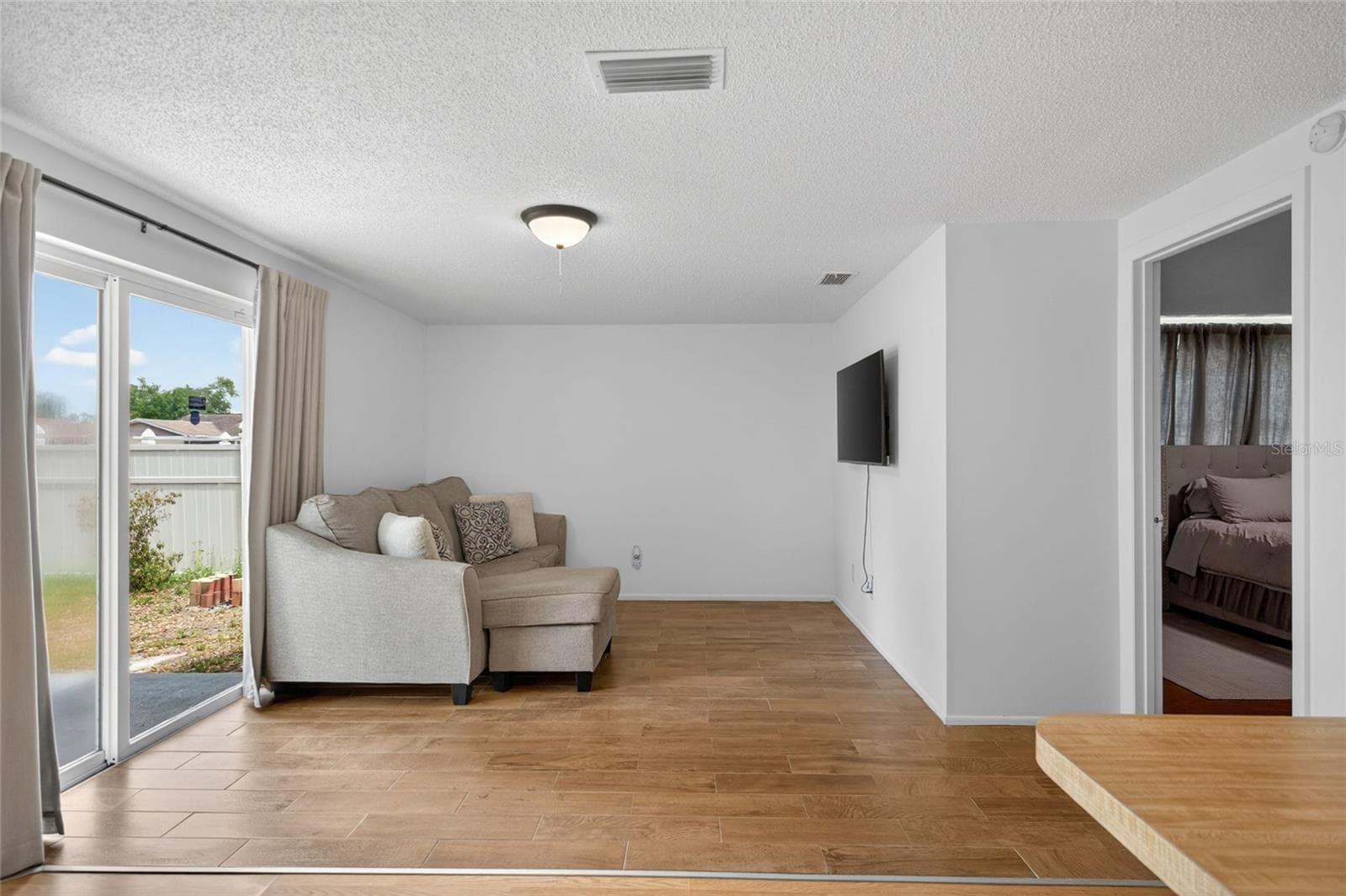 Single Family Residence at 6401 REGATTA CT, TAMPA, photo 4 of 24
