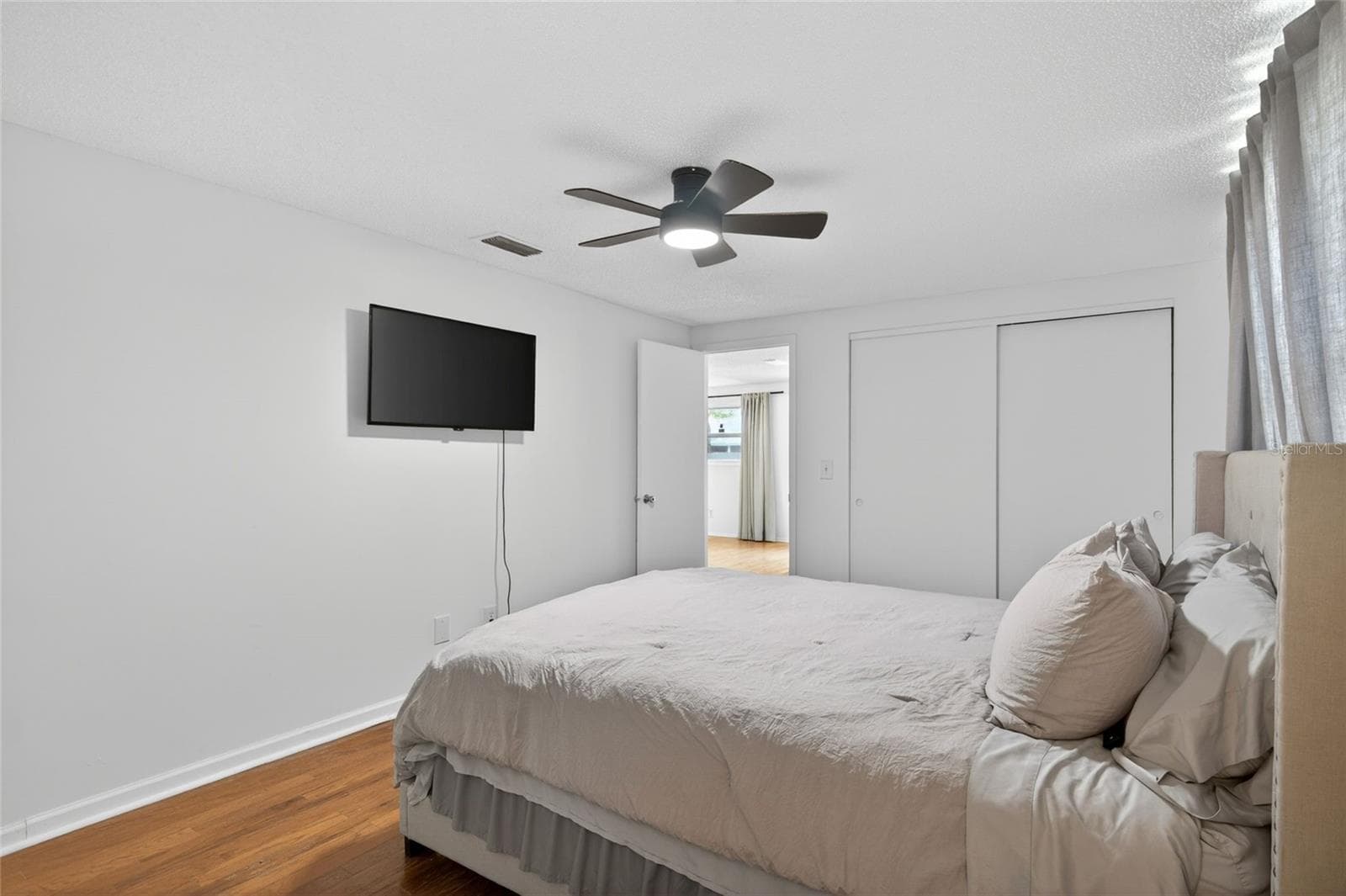 Single Family Residence at 6401 REGATTA CT, TAMPA, photo 11 of 24