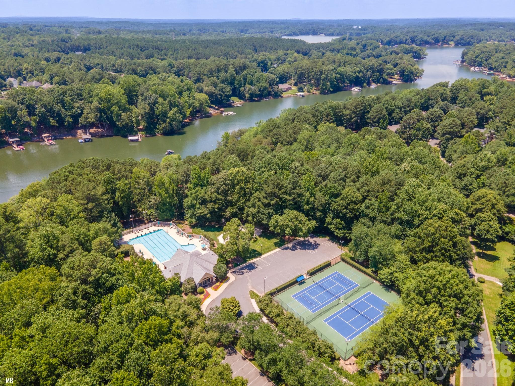 Club and Recreation Area on Mountain Island Lake. - Overlook, Charlotte