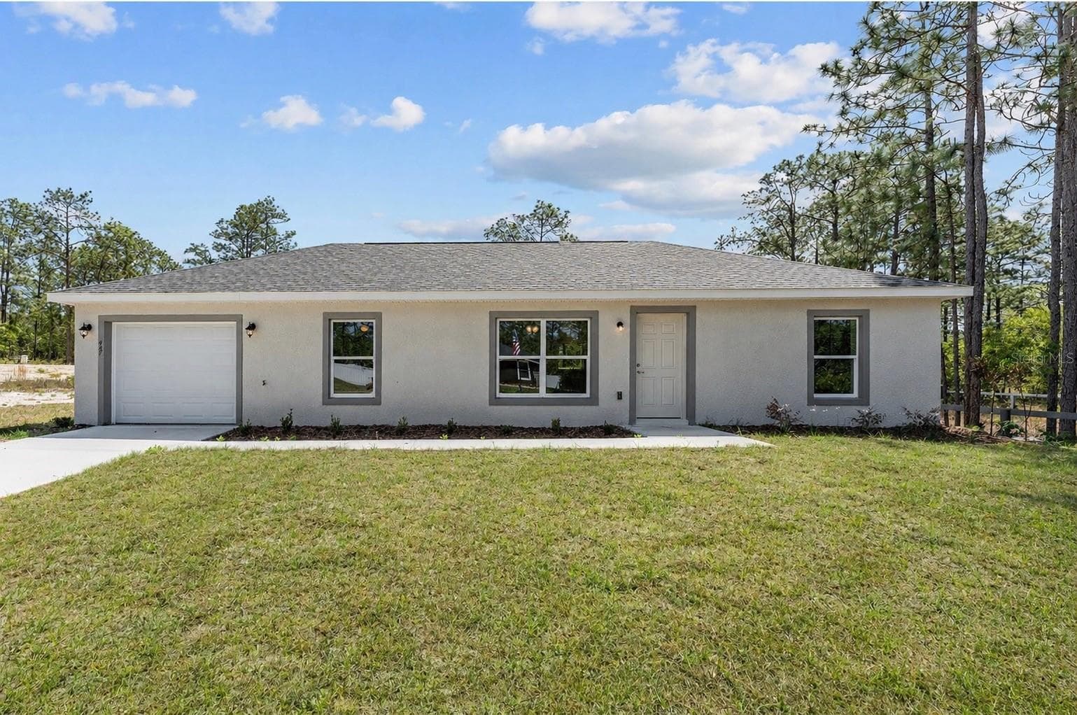 467 SW ALVAREZ RD